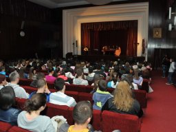 Смејте се уз Нушића